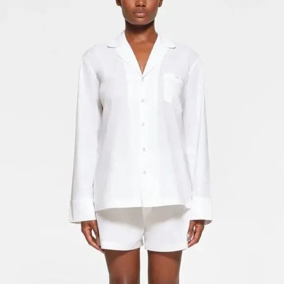 SKIMS Cotton Poplin Sleep Shirt Spa Button Up Long Sleeve Snow Logo White NWT 2X - Picture 1 of 8